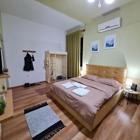 Ex-Block District Charming Studio Apartment With Treeish Sorrounding View! Тирана Екстериор снимка
